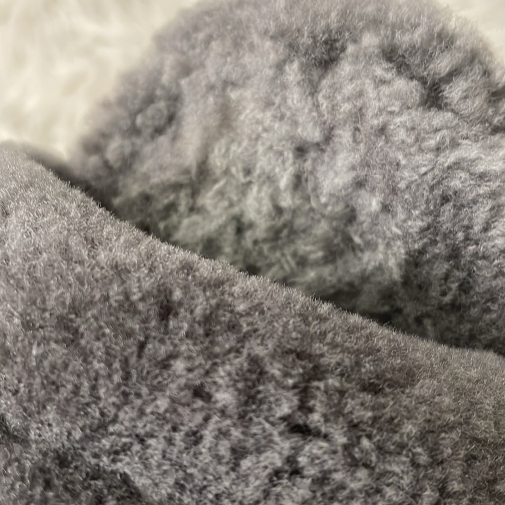 UGG Fluff Oh Yeah Slides - Picture 8 of 11